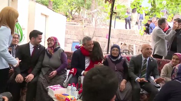 Özgür Özel: Her Mahalleye Kreş, Ev Kadınlarına Emeklilik