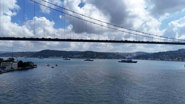 Zafer Bayramı'nda Deniz Geçişi