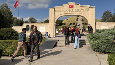 Dumlupınar Şehitliği Büyük Taarruz'un 104. Yılında Ziyaretçi Akınına Uğradı