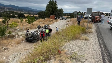Kütahya'da Trafik Kazası: 2 Yaralı