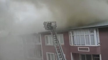 Erzurum'da Apartman Çatısında Yangın