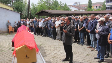Gurbetçi Çiftin Cenazesi Zara'da Defnedildi