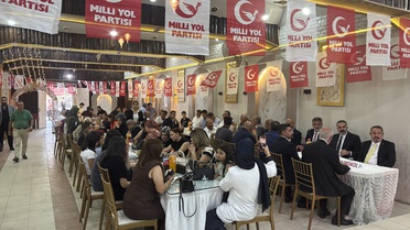 Milli Yol Partisi Gaziantep Kongresi'nde Polat güven tazeledi