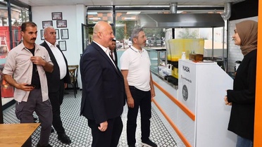 Vali Küçük Besni Esnafını Ziyaret Etti