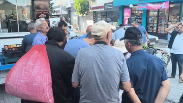 Osmaniye'de Hayırseverden Bedava Börek