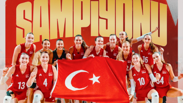Kadın Voleybol Takımı Şampiyon!