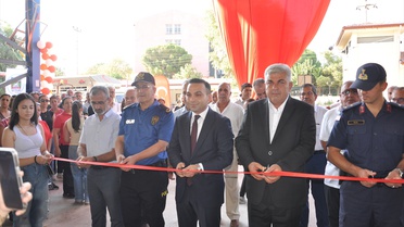 Kiraz'da Tarım ve Sanayi Fuarı Açıldı