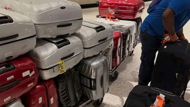 Milli yıldızmız ABD'ye 16 valizle döndü! Görenler şaşkınlığını gizleyemedi
