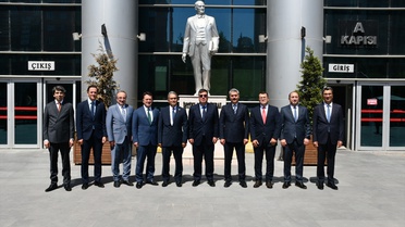 Adalet Bakan Yardımcısı Tuncay Eskişehir'de Yargı Mensuplarıyla Yapay Zeka ve Adalet Hizmetlerini Görüştü