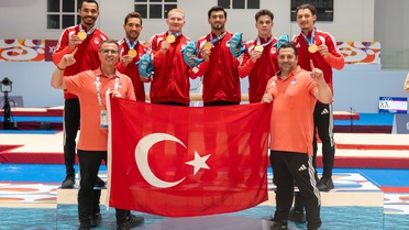 Akdeniz Oyunları'nda İzmirli milli cimnastikçiler 238.400 puanla altın madalya kazandı