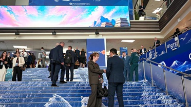 Vladivostok'ta düzenlenen 11. Doğu Ekonomi Forumu'nda 80 ülkeden 5.000 temsilci bir araya geldi
