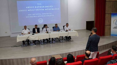 Arsuz'da 2026-2027 Eğitim Yılı Öncesi Okul Müdürleri Toplantısı Yapıldı, Güvenlik Tedbirleri Ele Alındı