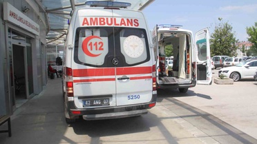 Konya'nın Beyşehir ilçesinde meydana gelen 3 ayrı trafik kazasında 4 kişi yaralandı, yaralılar hastaneye kaldırıldı