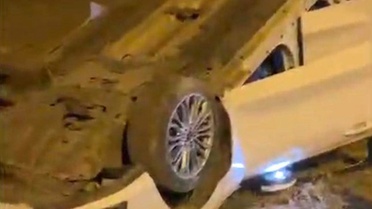 Diyarbakır'da Takla Atan Araçta Sürücü Yaralandı