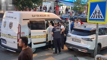 Sancaktepe'de İş Yerine Silahlı Saldırı: Can Kaybı Yok, Saldırganlar Aranıyor