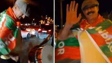Trabzonlu iş insanı Amed formasıyla Diyarbakır sokaklarında