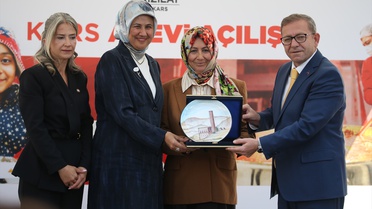 Türk Kızılay Kars'ta Aşevi Açtı