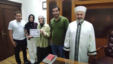 Ordu'nun Altınordu ilçesinde 21 yaşındaki Anhelina Symenova, ihtida merasimiyle Müslüman oldu ve 'Ayla' adını aldı