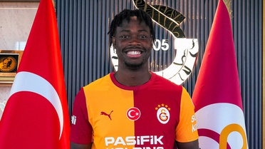 Galatasaray, RB Leipzig'li Fransız stoper Bitshiabu'yu 28 milyon Euro opsiyonla kiraladı
