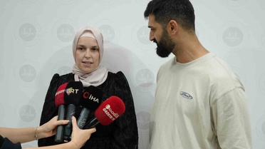 Gazze'deki dramdan etkilenen Alman Denise Çakıcı, Müslüman olup Sena ismini aldı