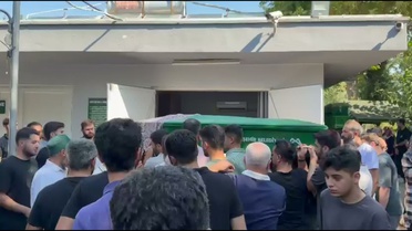 Feribot faciasında can yeleğini kızına giydiren anne Mersin'de toprağa verildi