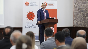 İzmir'de Kamu İletişim Eğitimleri Başladı