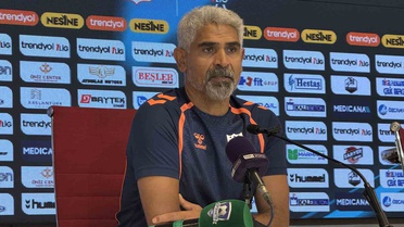 Sivasspor Teknik Direktörü Taşdemir, istifa çağrılarına tepki gösterdi.