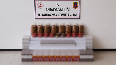 Antalya Manavgat'ta jandarma kaçak tütün operasyonu düzenledi; 40 kilo tütün ele geçirildi