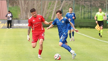 Menemen FK, genç yıldızı Efe Taylan Altunkara'yı Erzincanspor'a sattı