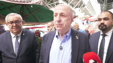 Ümit Özdağ Ankara Dikmen Pazarı'nda esnafı dinledi, ekonomik buhranı değerlendirdi