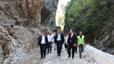Karabük Valisi Yenice'de TOKİ ve Şeker Kanyonu'nu inceledi
