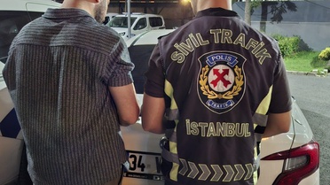 Zeytinburnu'nda yaya geçidinde adama saldıran sürücüye 185 bin TL ceza