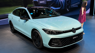 Volkswagen Passat Pro'nun 2027 modeli Çin'de 5 versiyonla satışta
