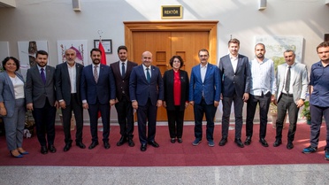 Eskişehir'de AK Parti heyeti yeni ESOGÜ Rektörü Gümüşsoy'a hayırlı olsun ziyaretinde bulundu