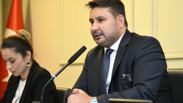 AK Parti'ye geçen başkandan dikkat çeken çıkış! Mansur Yavaş'a övgü, geçmişe eleştiri