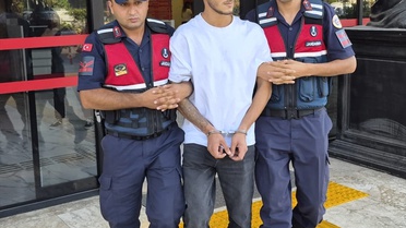 Alanya'da polise silah çeken sürücü A.Y. tutuklandı, 2 kişi serbest
