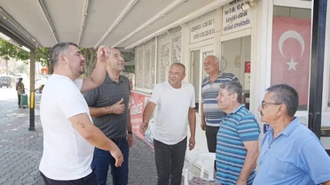 Germencik Belediye Başkanı Zencirci, durak çalışmalarını inceledi ve vatandaşlarla buluştu