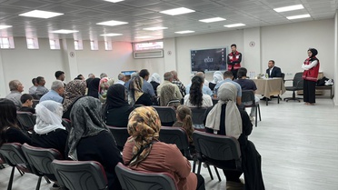 Hizan'da engelli yakınlarına aile içi iletişim eğitimi verildi