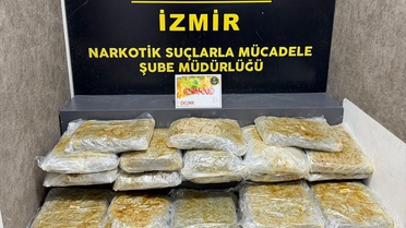 İzmir Konak'ta narkotik operasyonunda 29 kilo esrar ele geçirildi; 1 şüpheli tutuklandı
