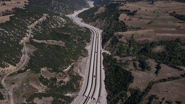 Tokat'ta 49 km'lik yolun 42 km'si trafiğe açıldı