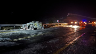 Kayseri Hacılar'da motosiklet ile otomobil çarpıştı, araçlar alev alınca 2 kişi yaralandı