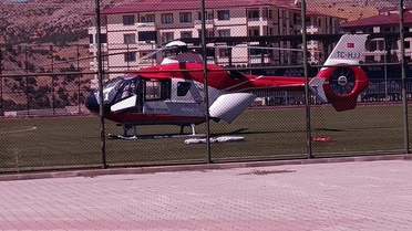 Malatya Hekimhan'da traktörün sulama havuzuna devrilmesiyle kadın sürücü ağır yaralandı