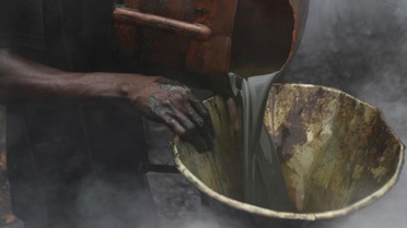 Nijerya'da petrol hırsızlığı girişiminde bulunan 37 kişi zehirlenerek öldü