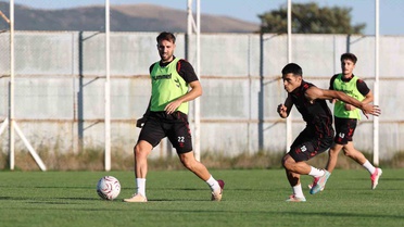 Sivasspor, deplasmanda oynayacağı Antalyaspor maçı hazırlıklarına başladı
