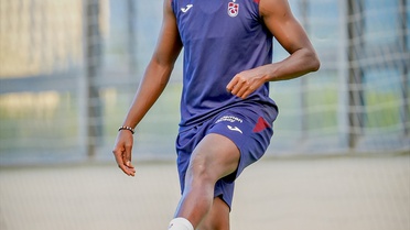 Trabzonspor yeni transfer Franculino Dju ile Gençlerbirliği maçına hazırlanıyor