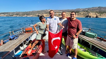 İzmirli yüzücü Tuna Tunca, Catalina Kanalı'nı 11 saatte geçerek Ocean's 7'de dördüncü parkuru