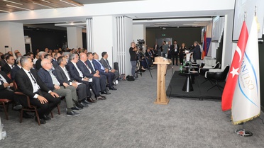 Van TSO heyeti Erivan'daki iş konferansına katıldı, sınır kapısının açılacağına inanç artıyor