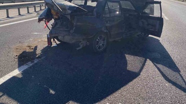 Aydın İncirliova'da iki otomobil çarpıştı, kazada 2 kişi yaralandı