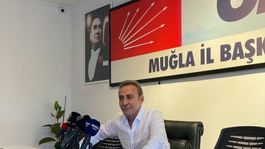 CHP'li Berhan Şimşek, yargı süreci bitene kadar genel başkan yardımcılığından istifa etti