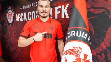 Fenerbahçeli Çağlar Söyüncü, Arca Çorum FK ile 2 yıllık sözleşme imzaladı